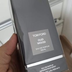 Tom Ford Eau de Parfum- Contact if interested/ Flexible prices
