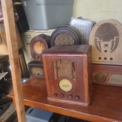 Antique Radios From 1920's To 1930's