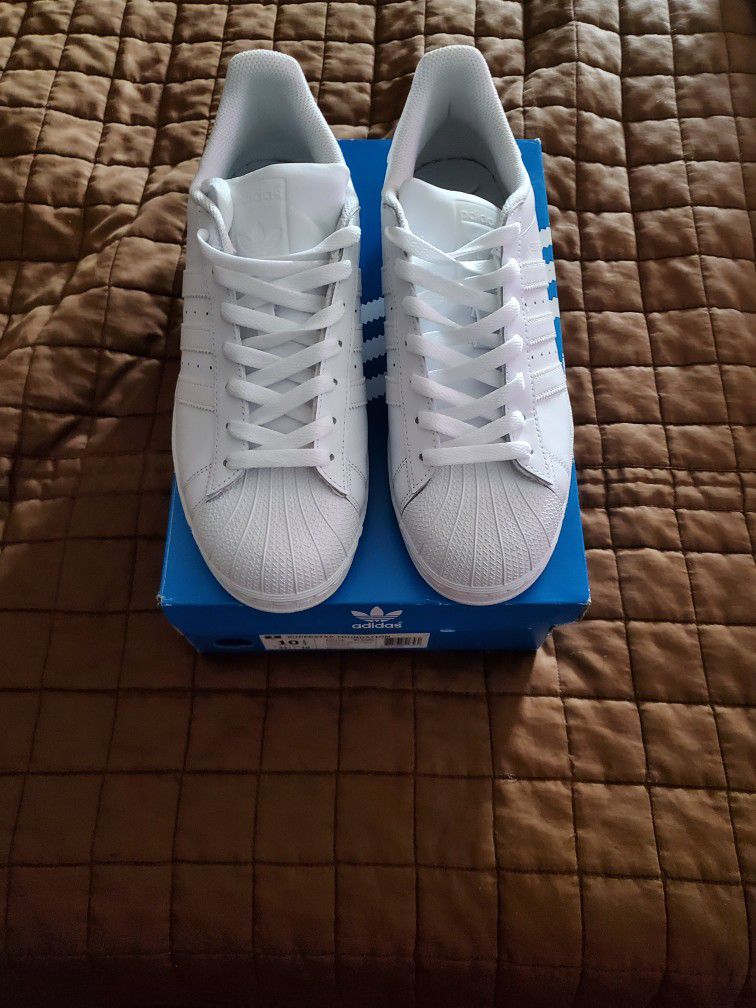 New Adidas Superstar 10.5 for Sale in Grove, CA OfferUp