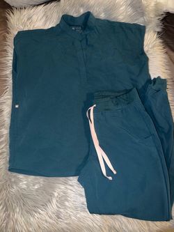 Figs scrub set