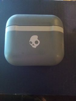 Wireless earbuds With Charging Case.