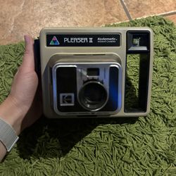 Pleaser 2 Kidamatic Instant Camera 