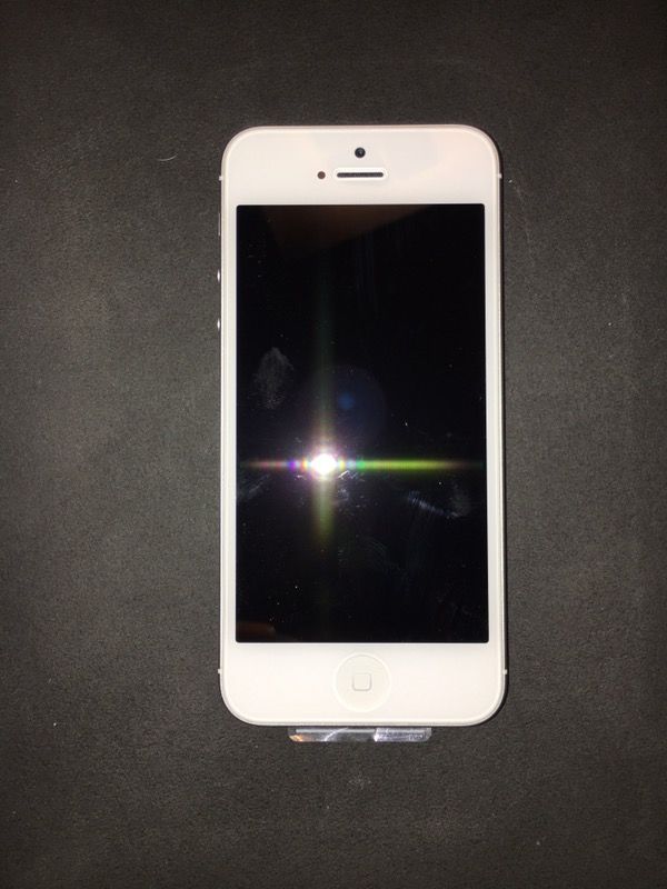 iPhone 5 32GB White Unlocked
