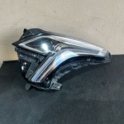 (286) 17-25 Cadillac Xt5 Left Headlight 2017 2018 2019 2020 2021 2022 2023 2024 2025