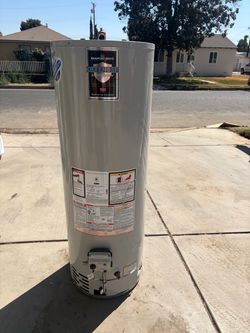 40 Gallons gas water heater 60 days warranty 300