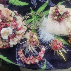 Quinceañera Accessories 