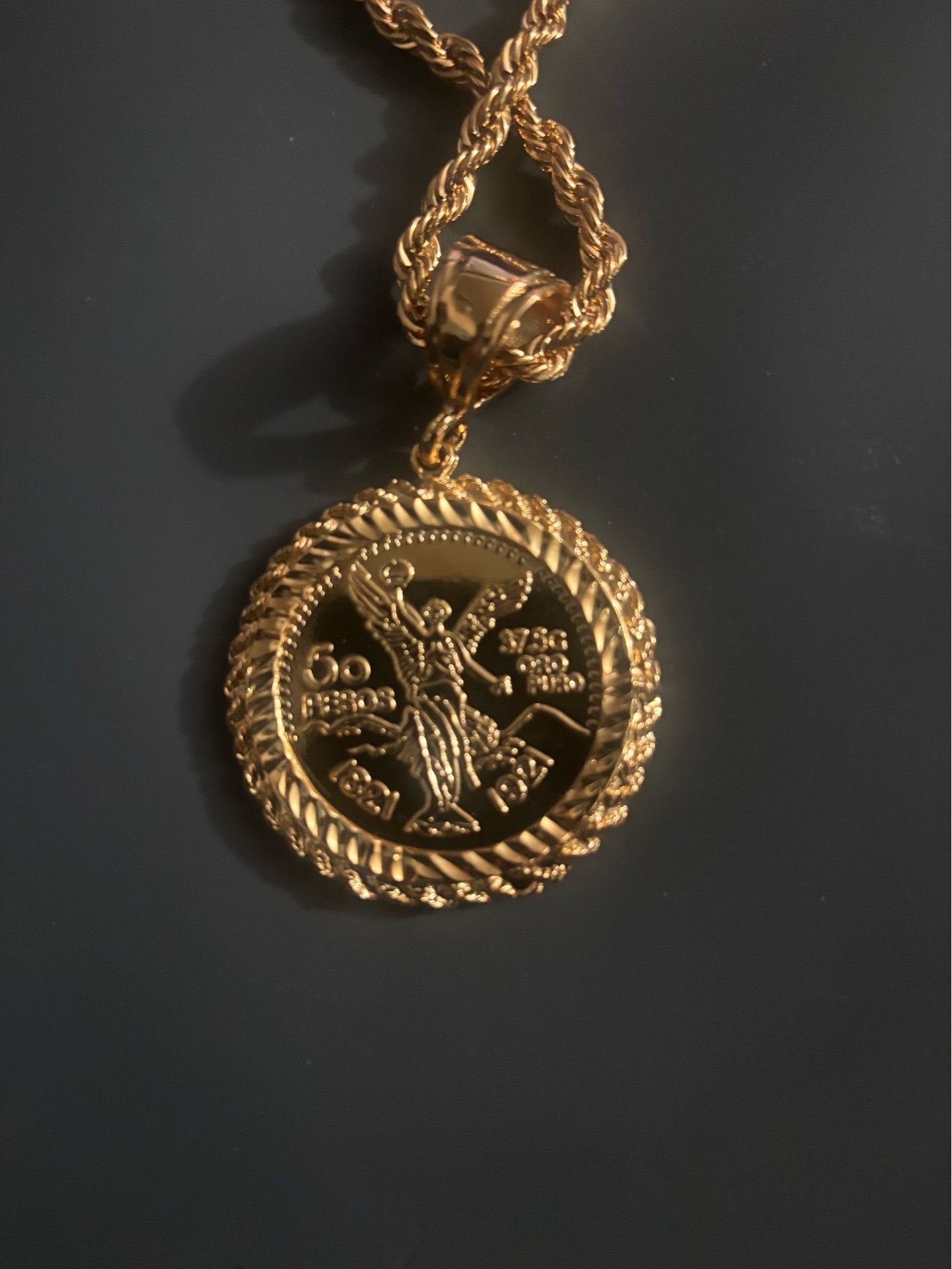 TORSAL Y CENTENARIO EN CHAPIADO / LAMINADO DE ORO DE 14k