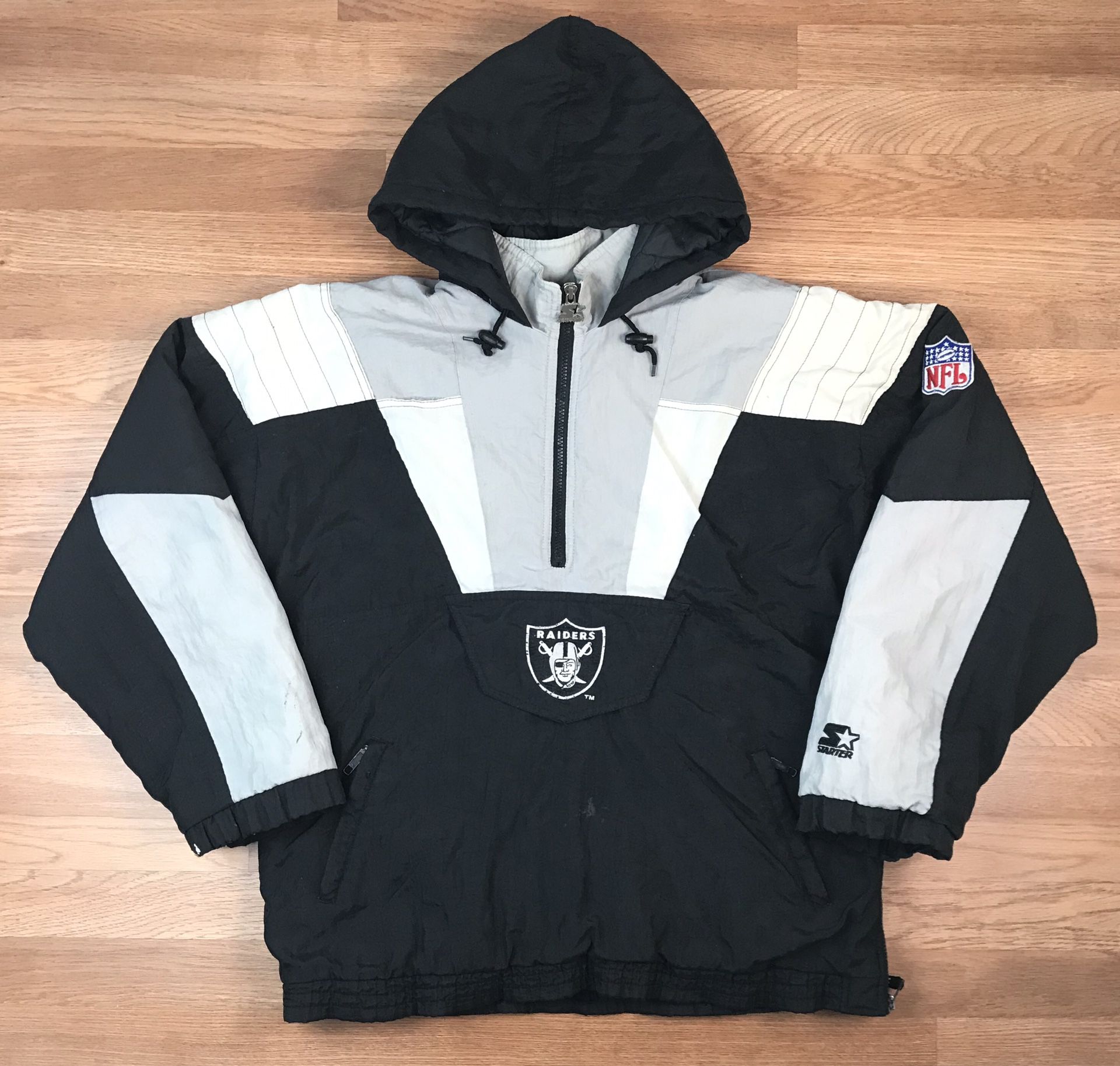 90s Oakland Raiders All Black Button Puffy Jacket - 5 Star Vintage