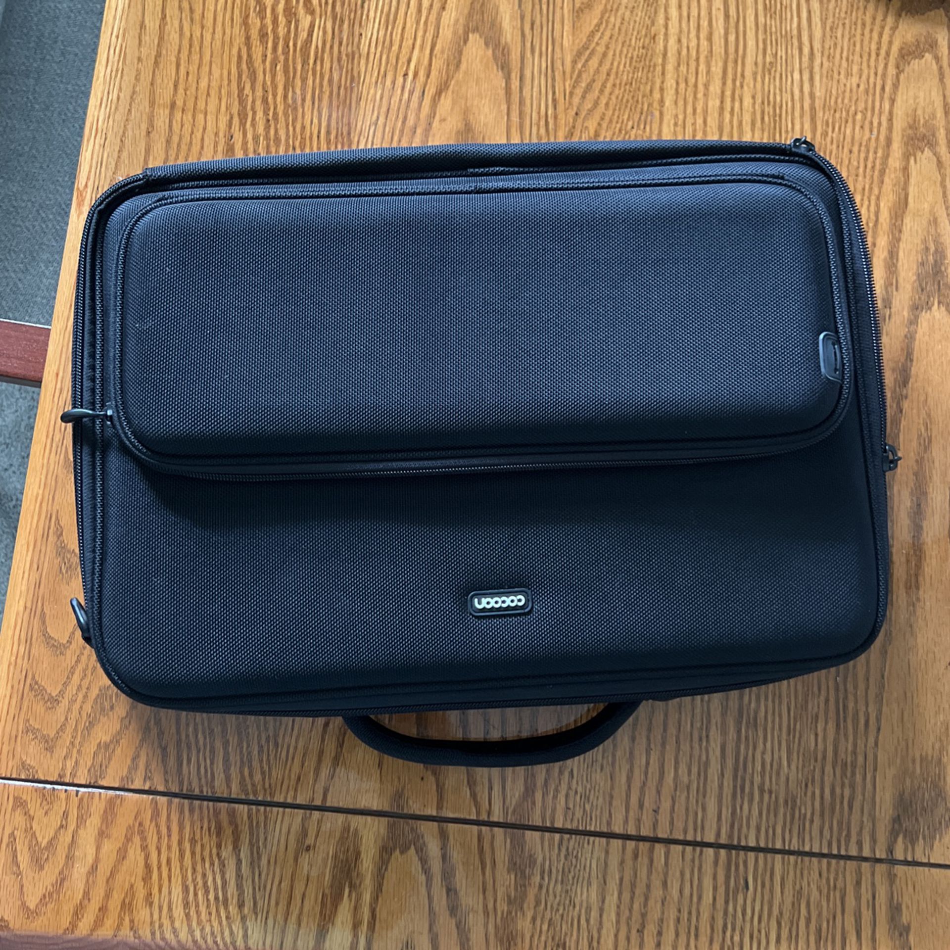 Cocoon Computer Bag Small Laptop Or Large I Pad 
