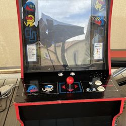 Pacman Arcade1up