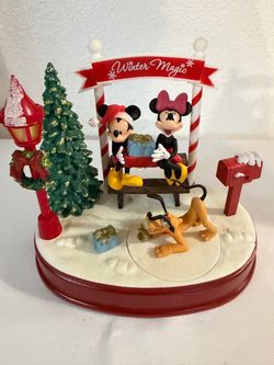 CHRISTMAS MICKEY DECOR