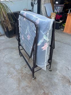 Twin rolling bed frame