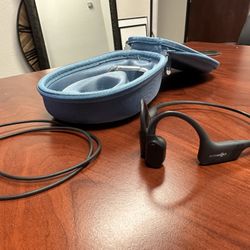 Shokz Aeropex Headphones and Case