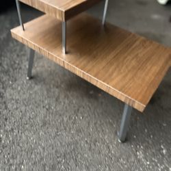 Vintage mid century 2 tier end/side table   