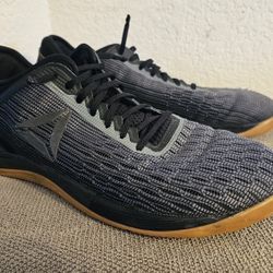 Reebok Men's Size 11.5 Crossfit Nano 8.0 'Black Gum' Gently Used - Close to new condition 