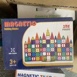 Magnetic Tiles 