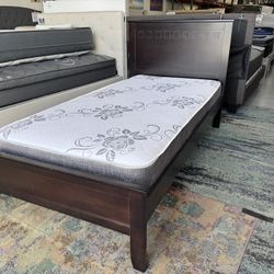NEW Wooden Twin Platform Bed Frame And Mattress 