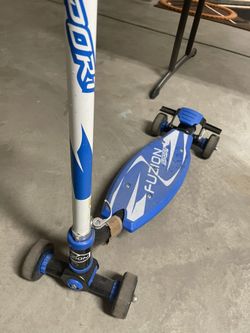 Fuzion 4 Wheel Scooter  