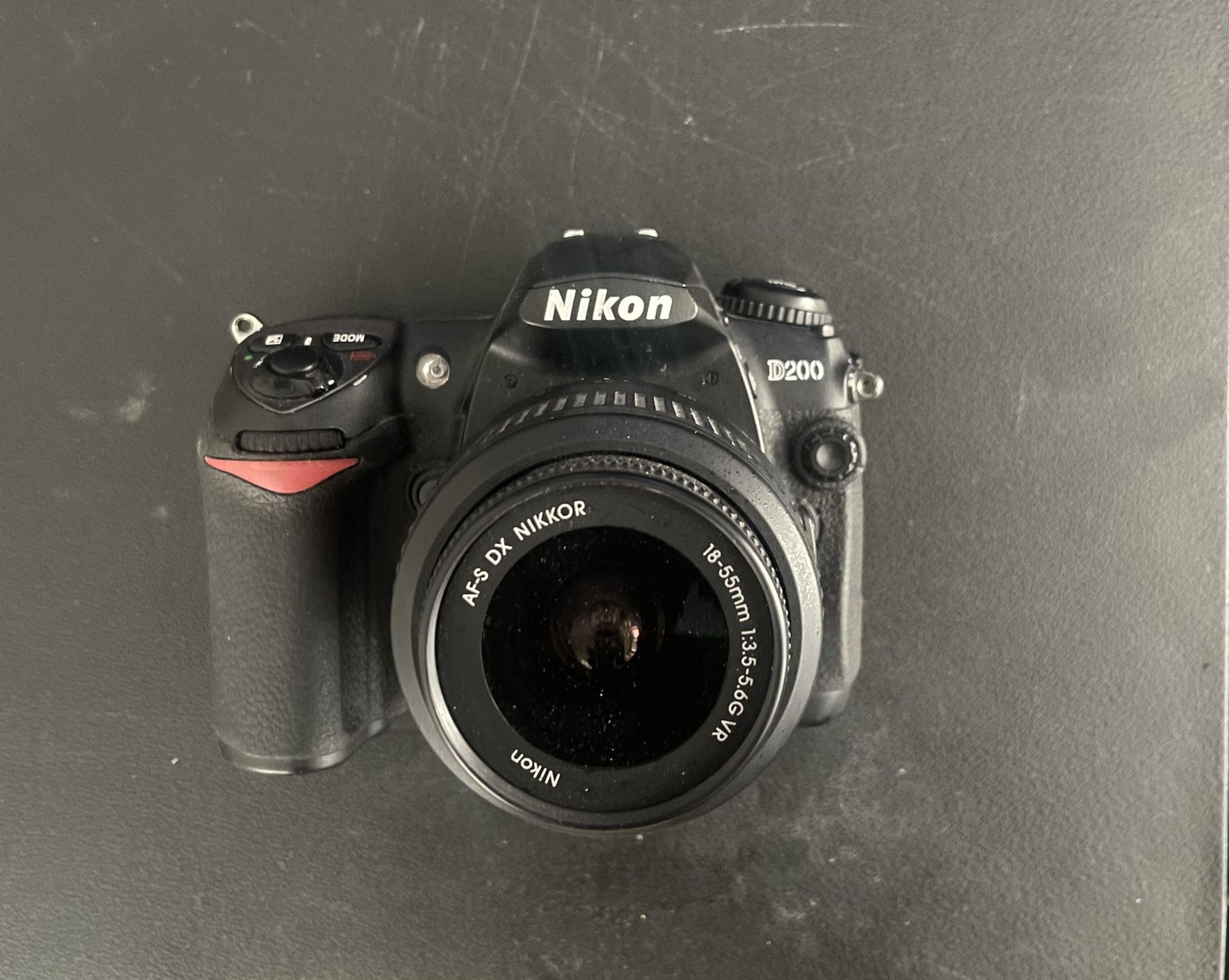 Nikon D200 + AF S NIKKOR 18 55mm Lens