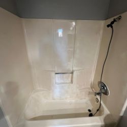 Reglazing/Refinish-tubs-sinks-countertops