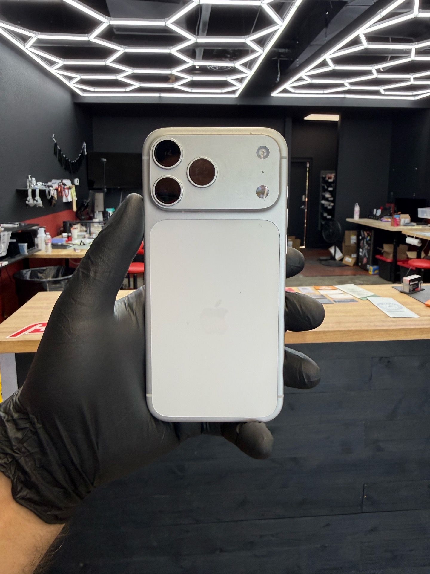 iPhone 17 Pro Max 256gb (Cricket)