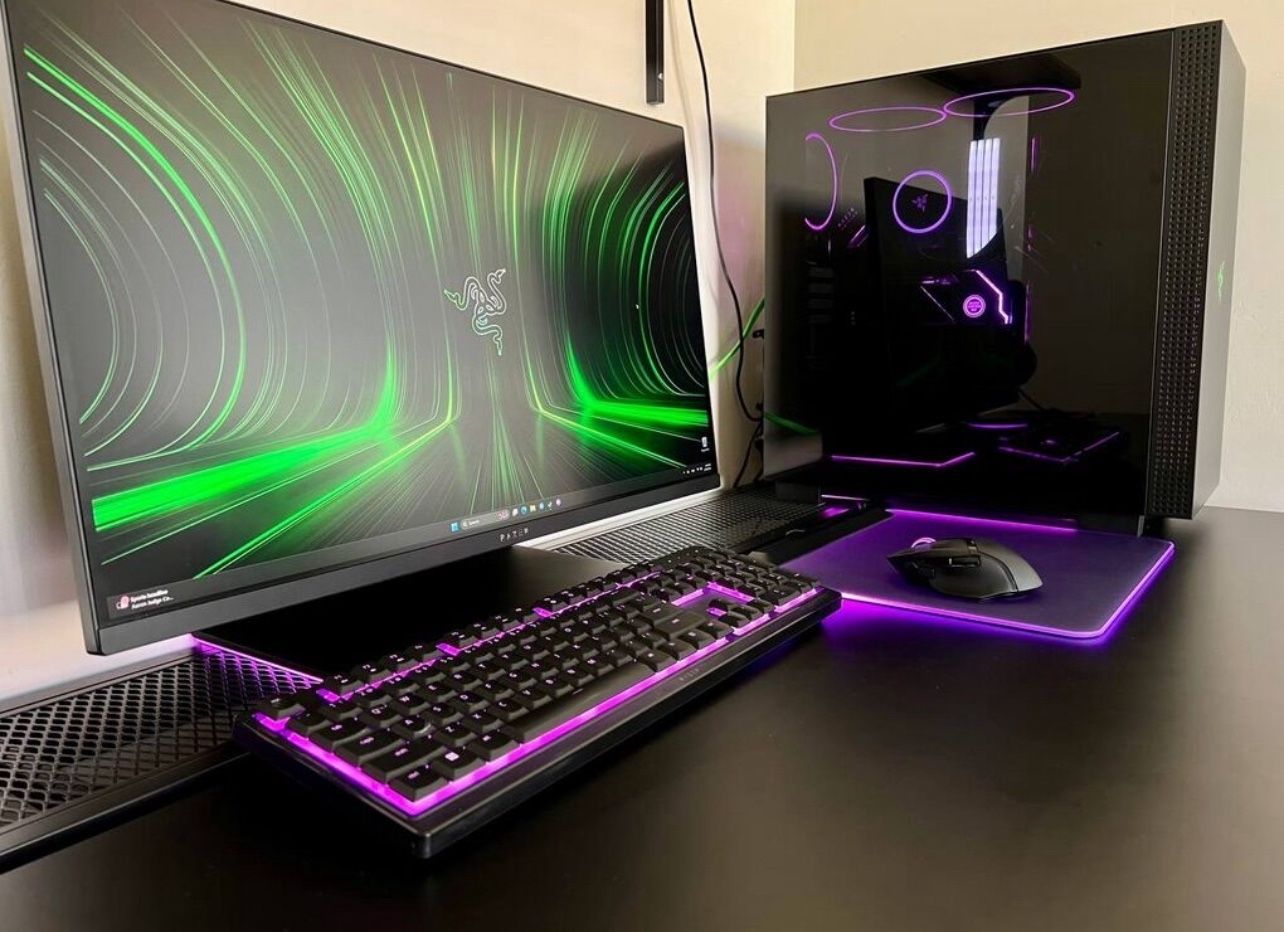 Ultimate Razer-Themed Gaming PC - i9-14900KF / RTX 5070 FE / All-Razer Build