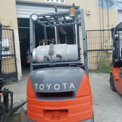 FORKLIFT TOYOTA DESDE $8000