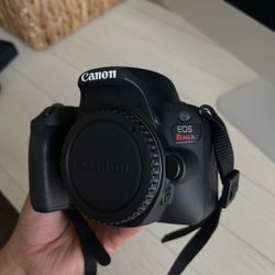Cannon SL2 Camera & Equipment 