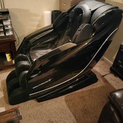 Break through 7 massage chair 
