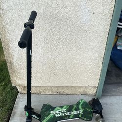 Scooter Sidewinder Kick