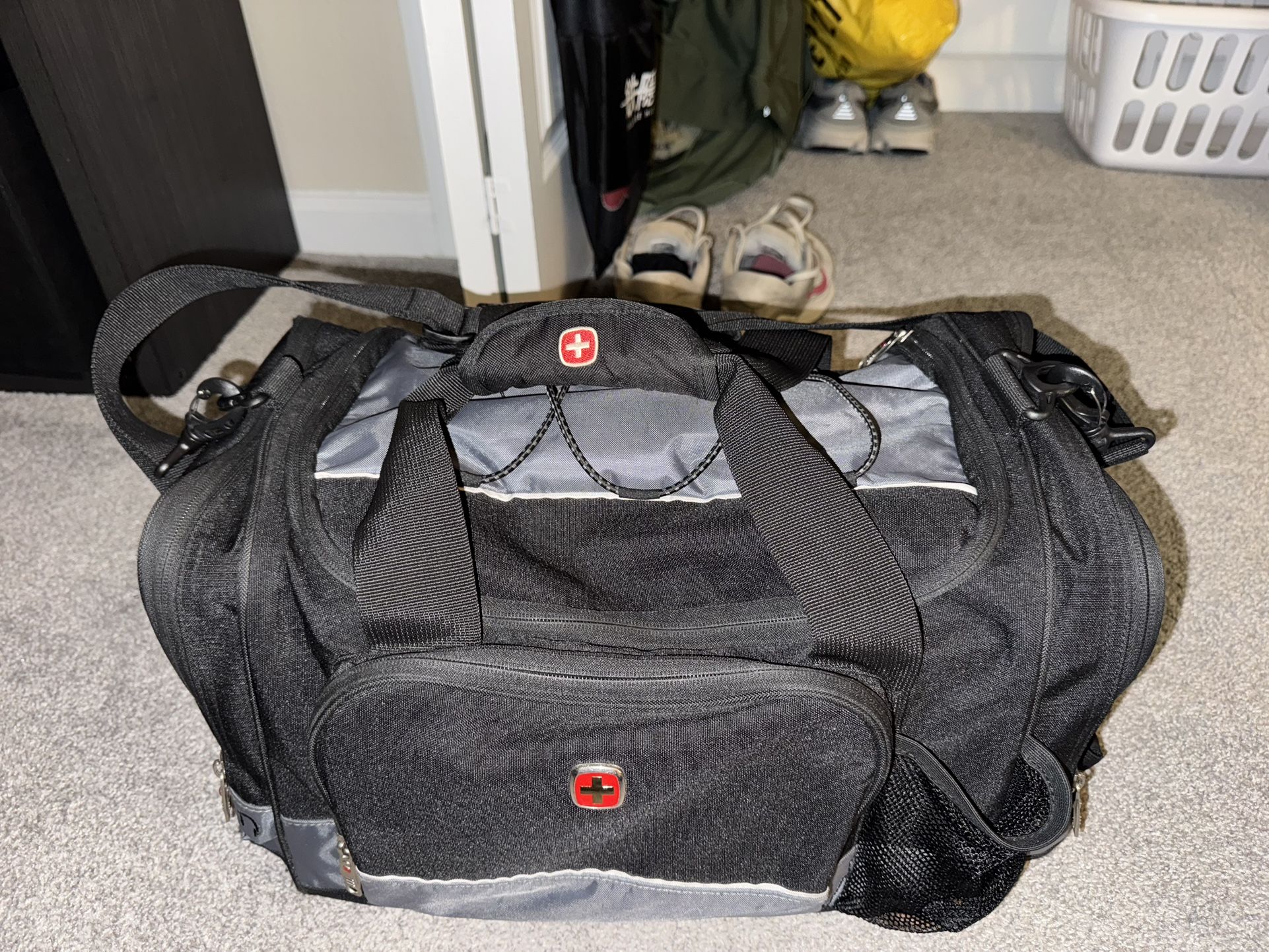 Swiss 20” Duffel Bag