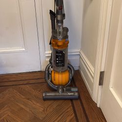 Dyson DC25