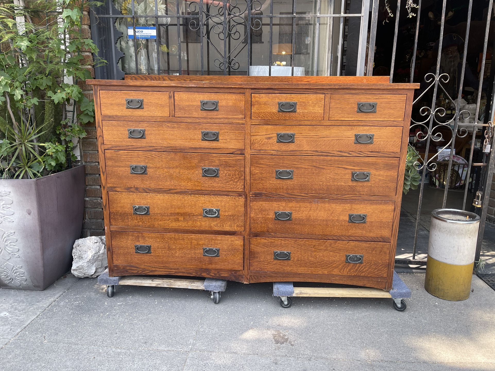 Dresser