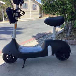 Okai Ceetle Pro Electric Scooter-Moped