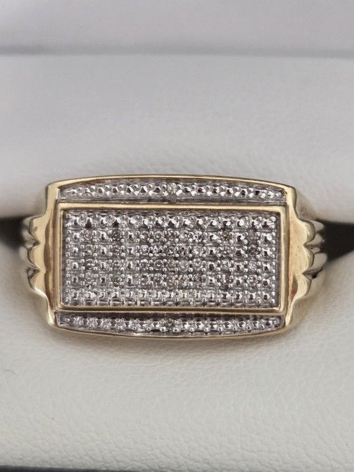 10k MENS Gold And REAL Diamonds Ring