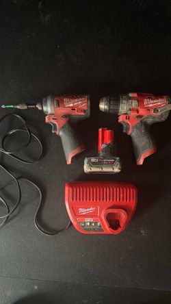 Milwaukee drill set