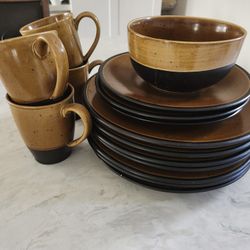 Plates Y Tazas