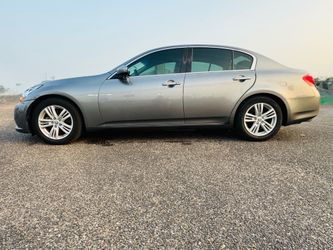 2011 Infiniti G37