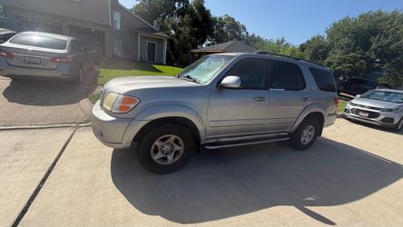 2004 Toyota Sequoia