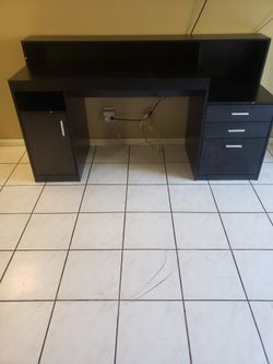 Computer Desk 65w22d36high