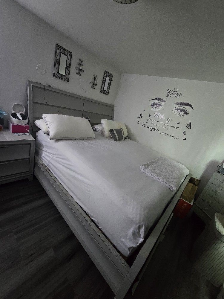 King Size Bedroom Set