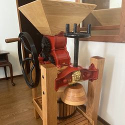 1877 Junior Apple Press