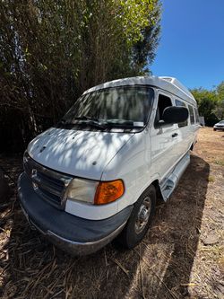 02 RoadTrek Dodge Ram Van