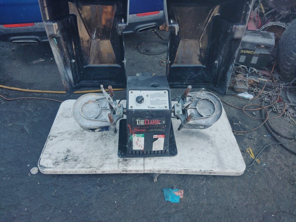 Paint Mixer      It's  Good Condition Nothing Wrong With It 