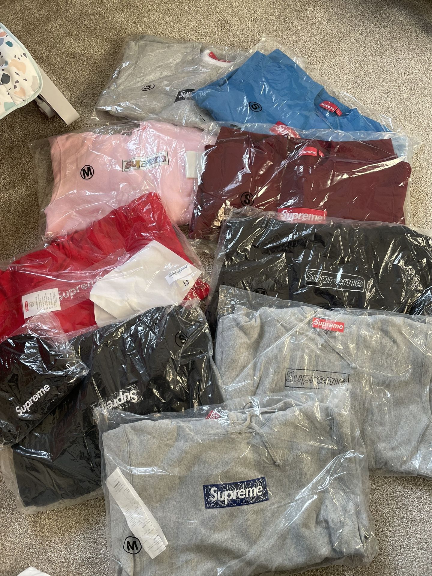Supreme Box Logo Hoodies And Crew Sweatshirts All New Small Medium Dunk Low Jordan