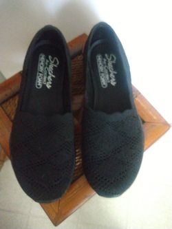 New Skechers Memory Foam Womens