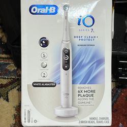 Oral-B  Io7 Electric toothbrush 