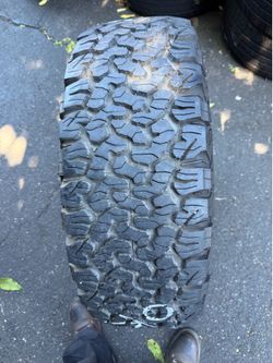 1 tire 31x10.50r15 bf Goodrich ko2 80% tread life for $120 mounted and balanced