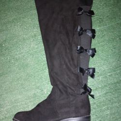 WOMEN'S  Knee High  (  TORRID  ) BOOTS Size 8 W