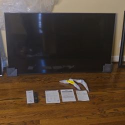 2021 LG LED TV fully functional- used ONE YEAR only then boxed-*extras